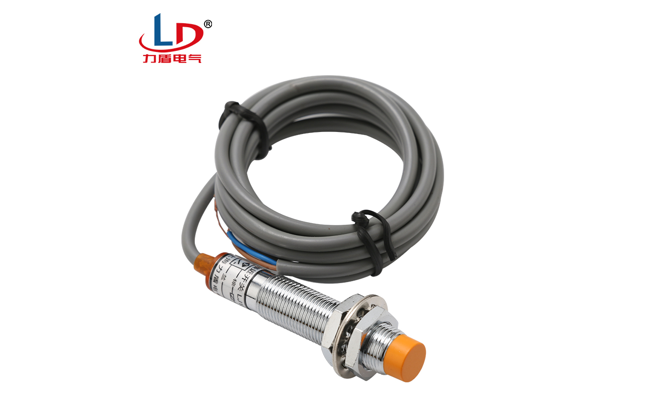 LJ12A3-4-J/EZ 接近开关