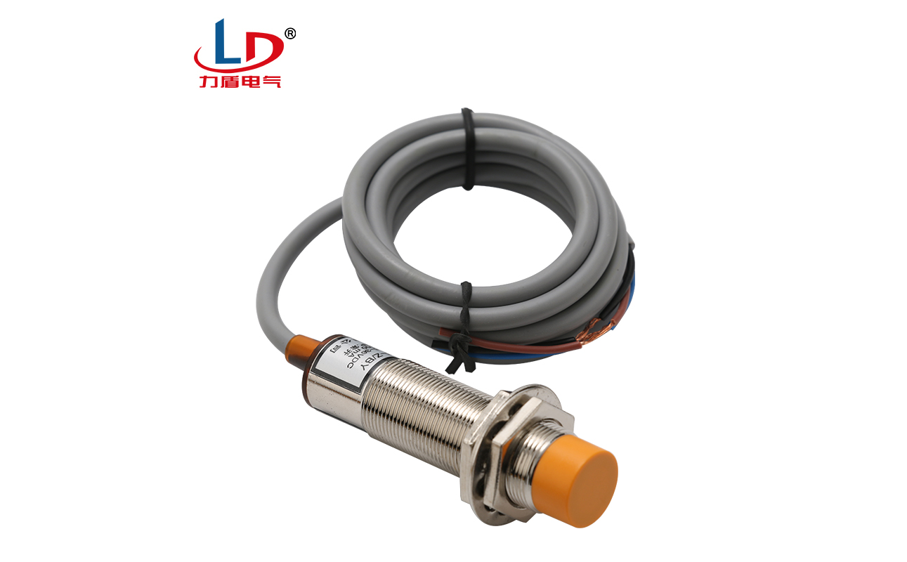 LJ18A3-8-Z/BY 接近开关