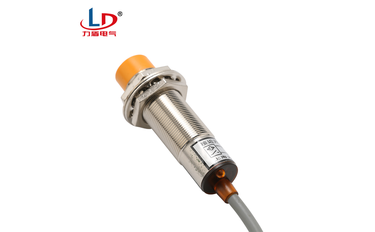 LJ18A3-8-J/EZ 接近开关