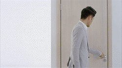 1660292843827969.gif 0.gif