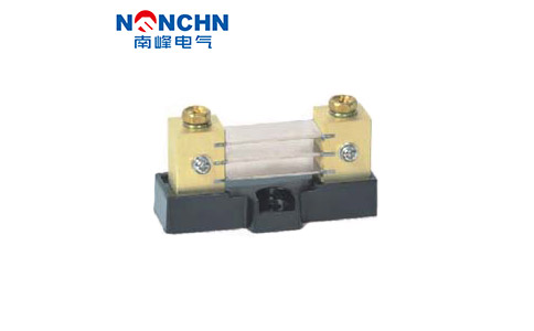 高压继电器.jpg 高压继电器.jpg