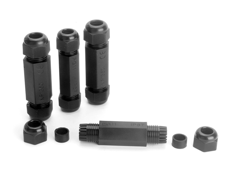 Waterproof cable connector